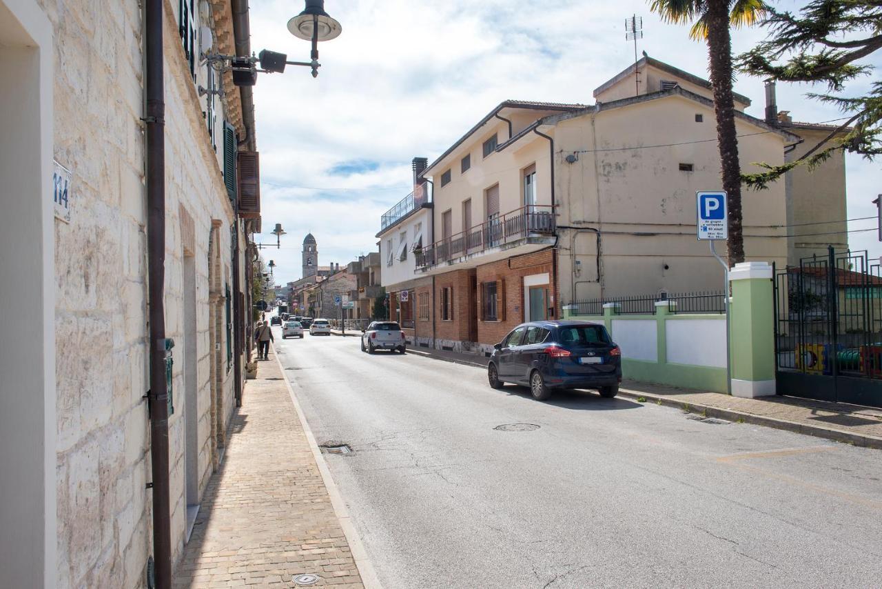 S19 - Sirolo, Bilocale In Pietra Del Conero Apartment Bagian luar foto