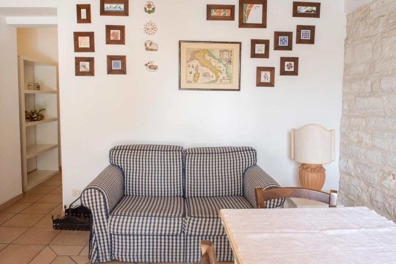 S19 - Sirolo, Bilocale In Pietra Del Conero Apartment Bagian luar foto