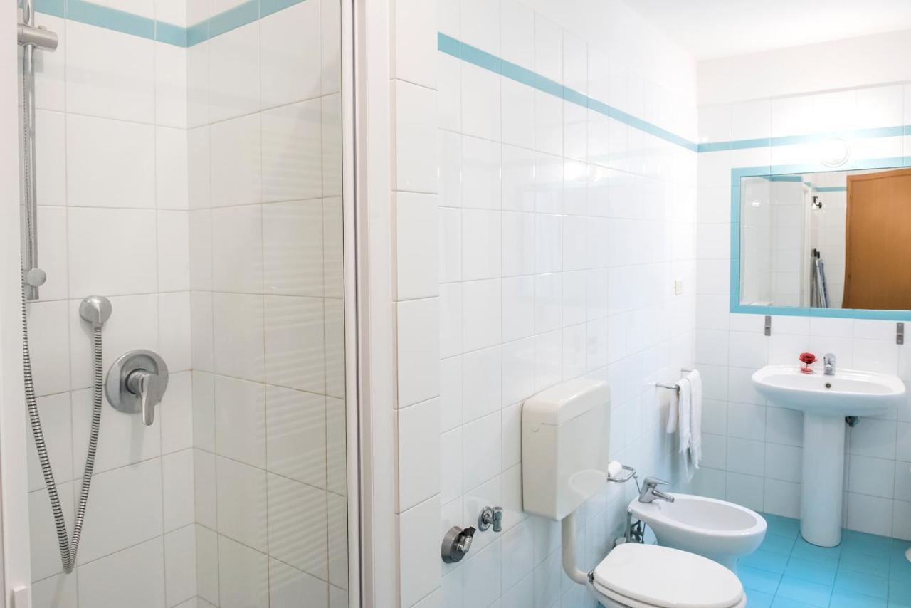 S19 - Sirolo, Bilocale In Pietra Del Conero Apartment Bagian luar foto